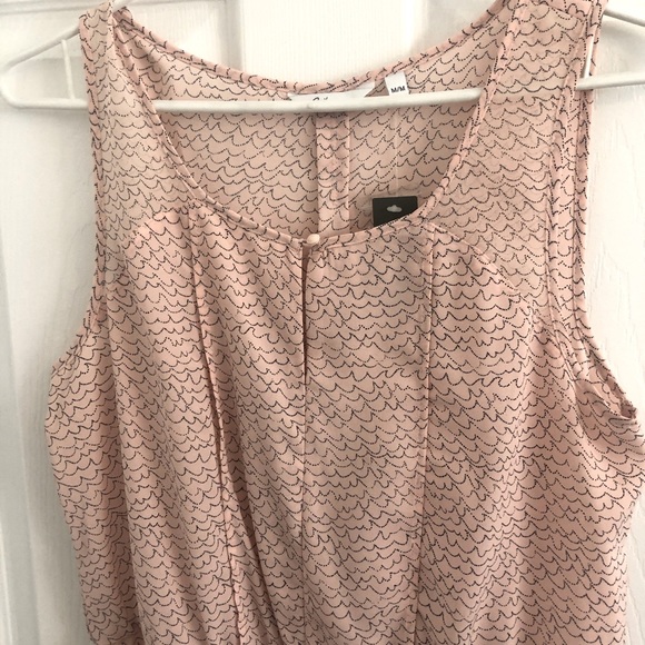 Medium Reitmans Tank - Picture 2 of 5